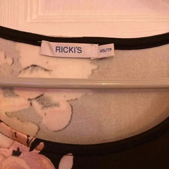 𝅺RICKIS flared  bottom shirt​​ - Picture 2 of 3